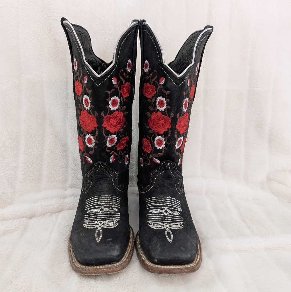 White Diamond Black Cowboy Boots with Red Floral Embroidery Size 6.5 & Belt - Picture 4 of 13